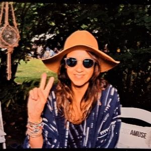 Meet your Posher, Kitty